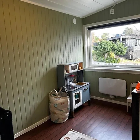Family-friendly Townhouse For Rent Molde